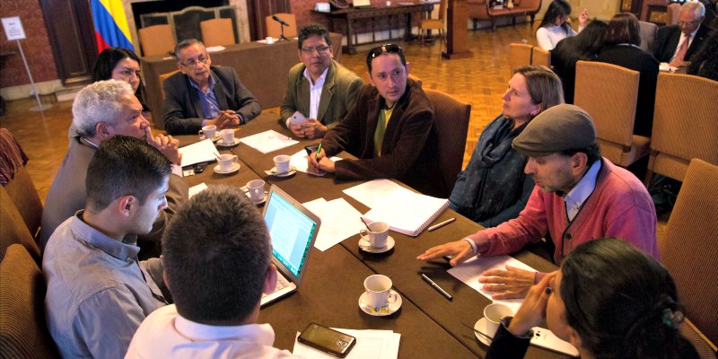 Tercera mesa preparatoria en Bogotá